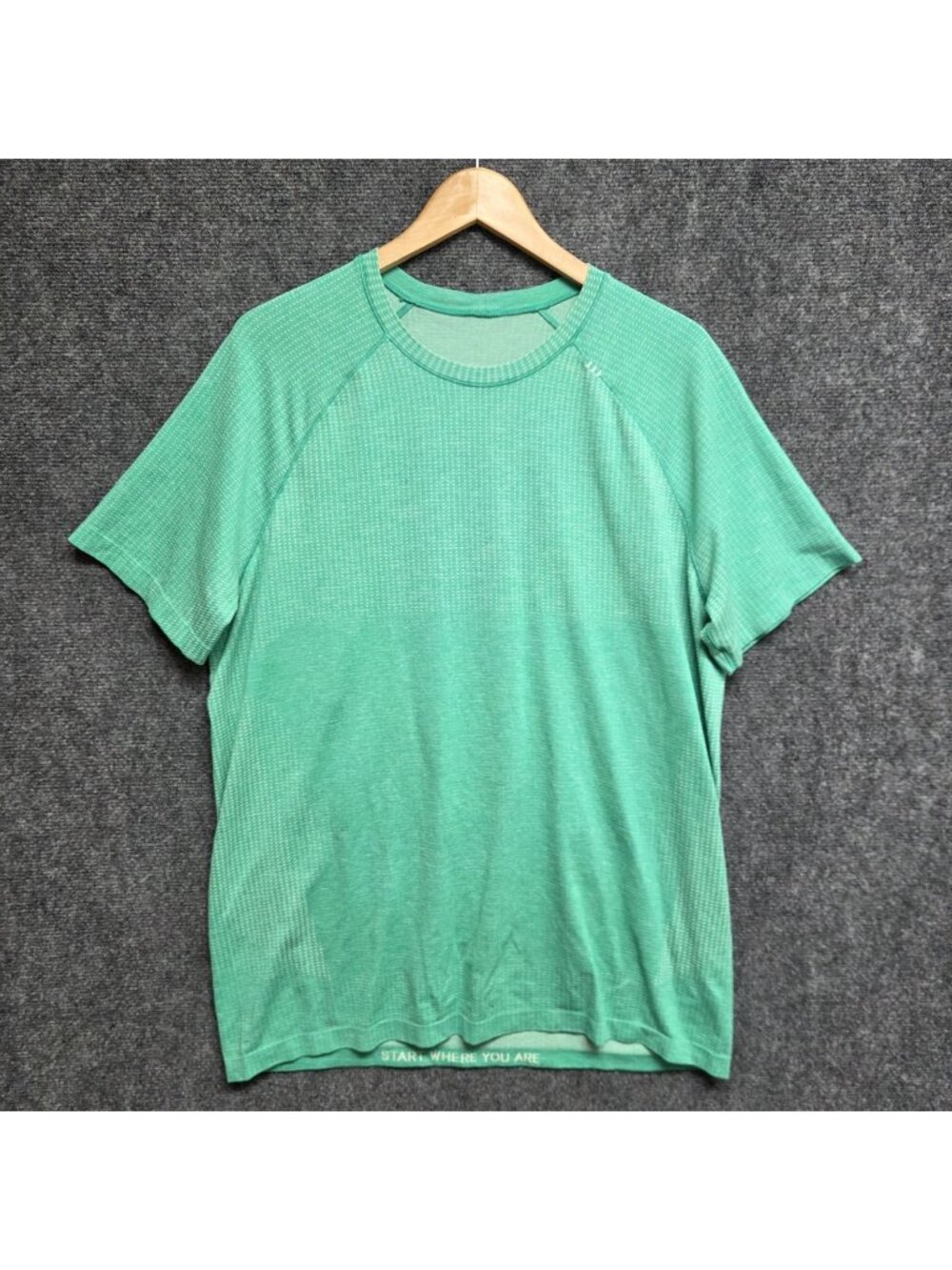 Lululemon Shirt Mens XL Swiftly Tech Tee Athletic Performance Gym Lightweight